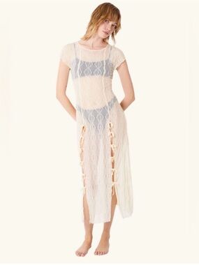 Second Skin Find Me Now Mariposa Lace Midi Dress Size M